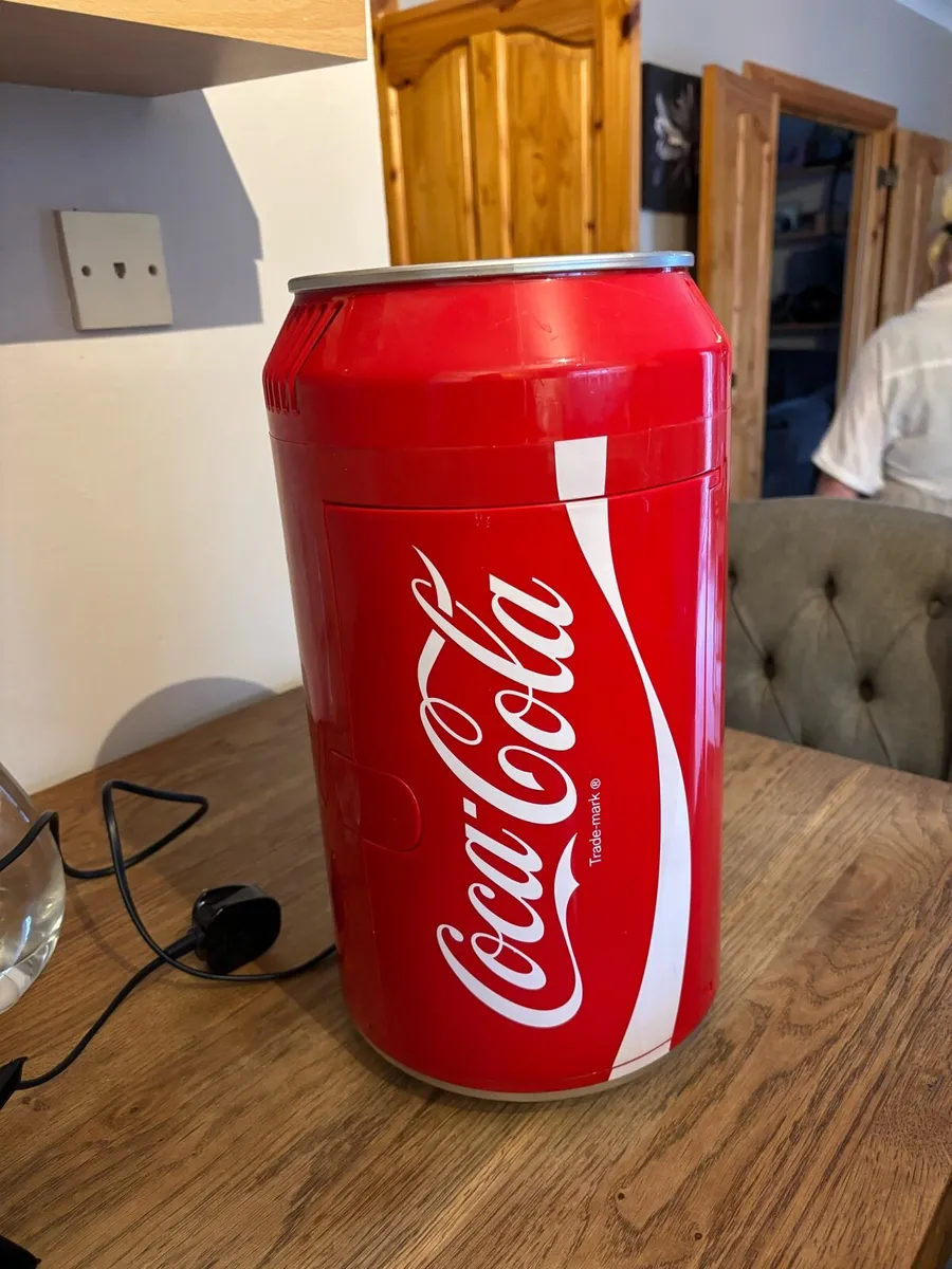 Coca Cola fridge - Image 1