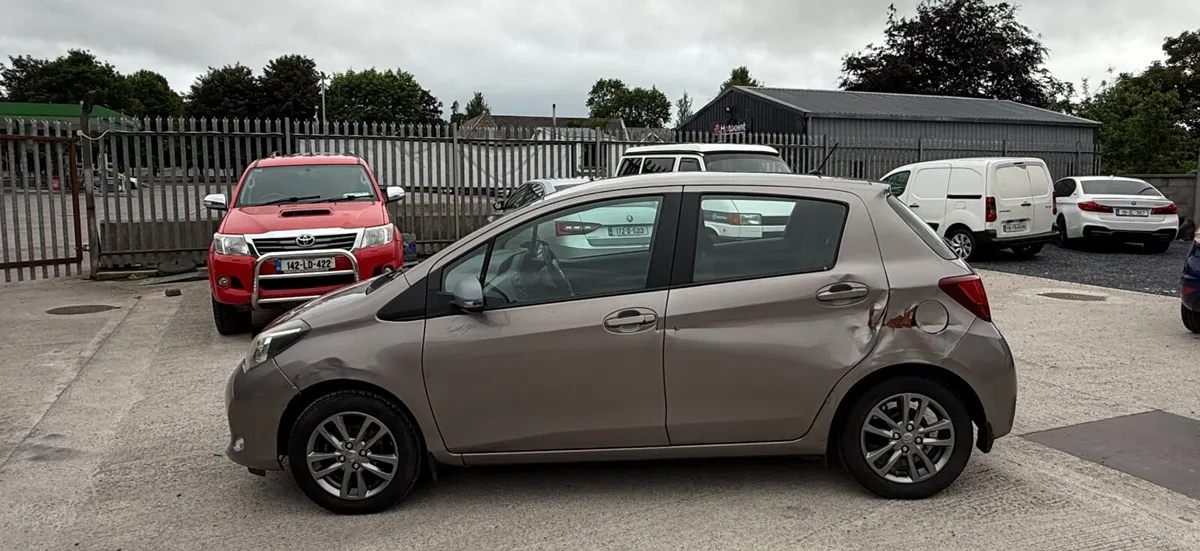 152 Toyota Yaris 1.0 - Image 1