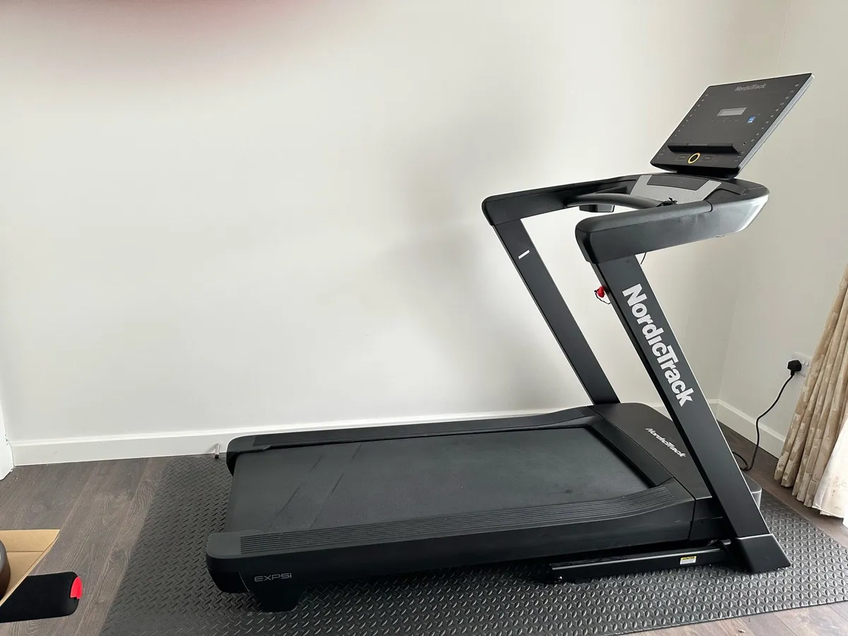 Threadmill (Nordic Track) - Image 1
