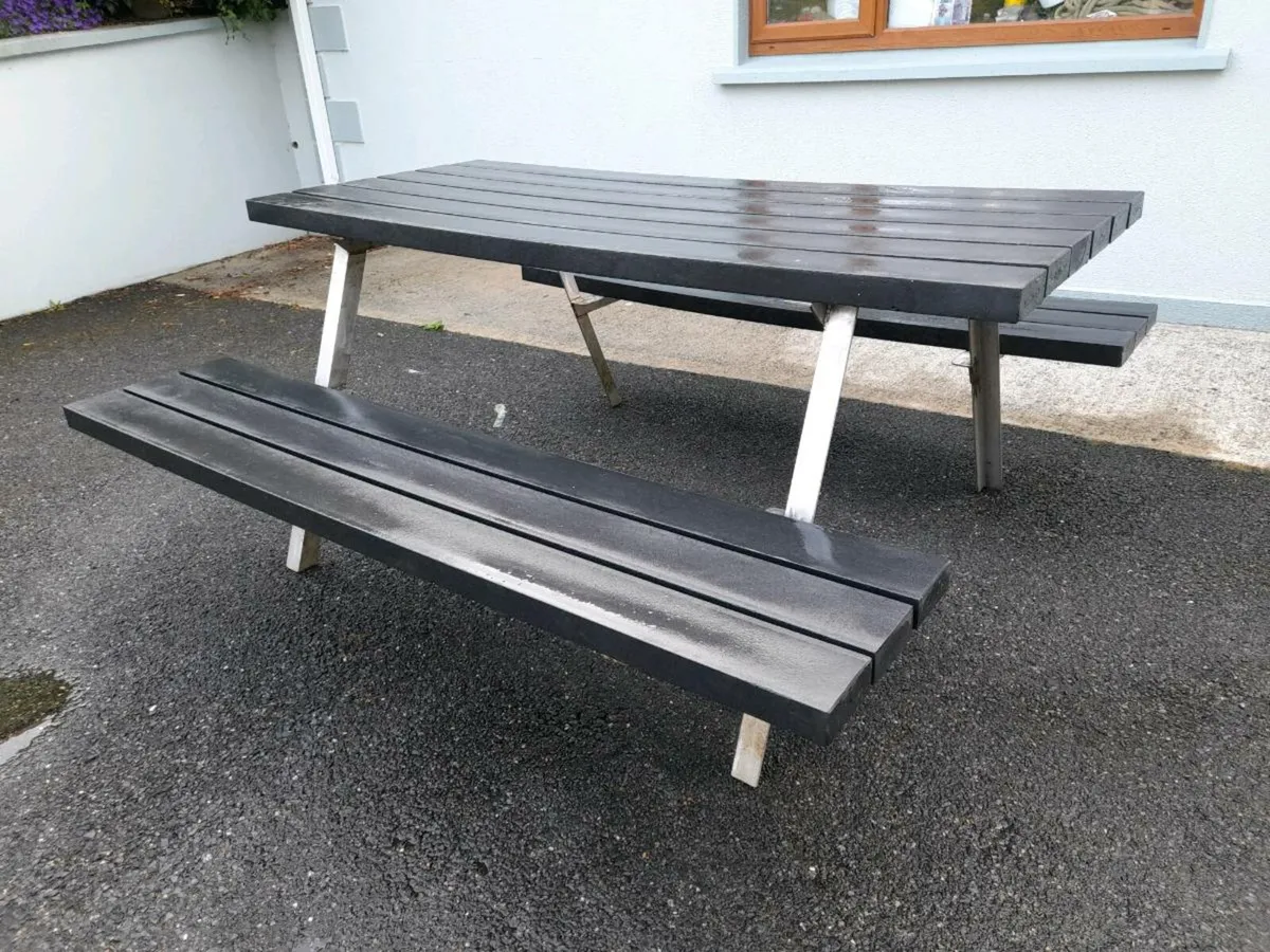 Maintenance free picnic bench - Image 4