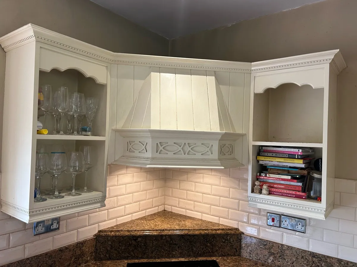 Kitchen with Granite Worktop - Image 1