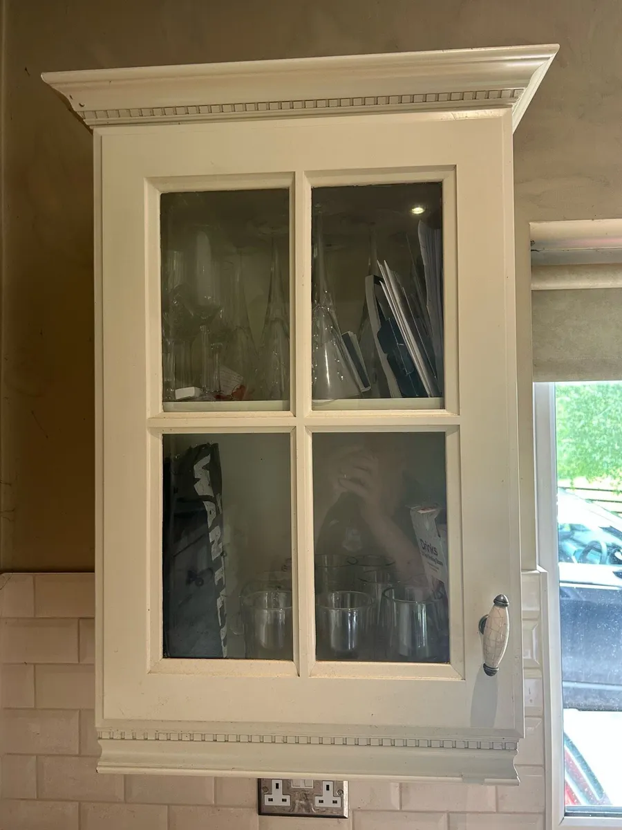 Kitchen with Granite Worktop - Image 2