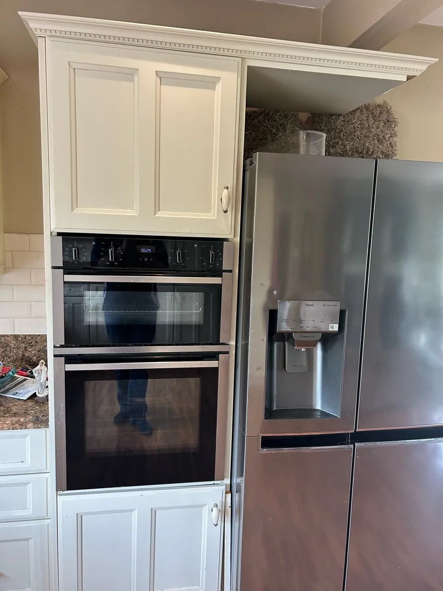 Kitchen with Granite Worktop - Image 3