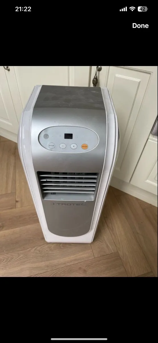 Portable Air conditioning and Dehumidifier unit - Image 1
