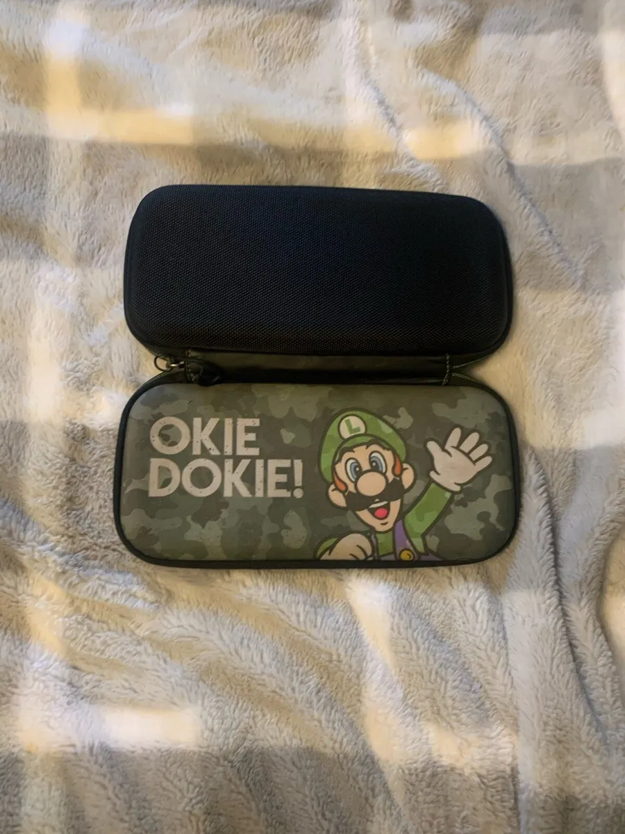 Nintendo Switch luigi  travel case - Image 4