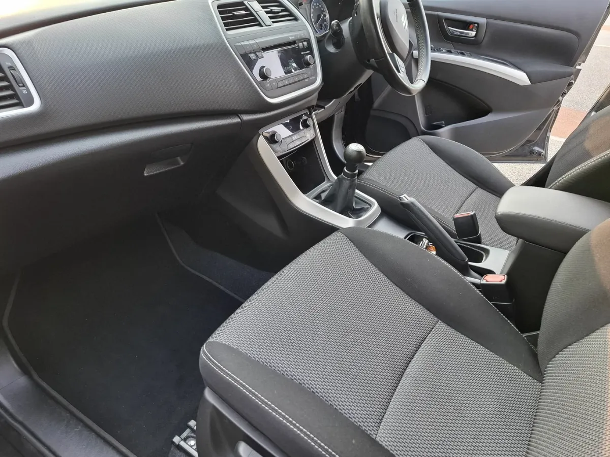 Suzuki SX4 S-Cross 2014 - Image 4
