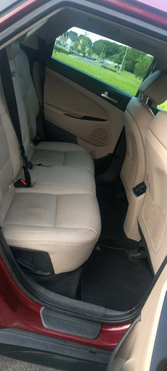 2016 (161) Hyundai Tucson Premium 1.7 Diesel - Image 4