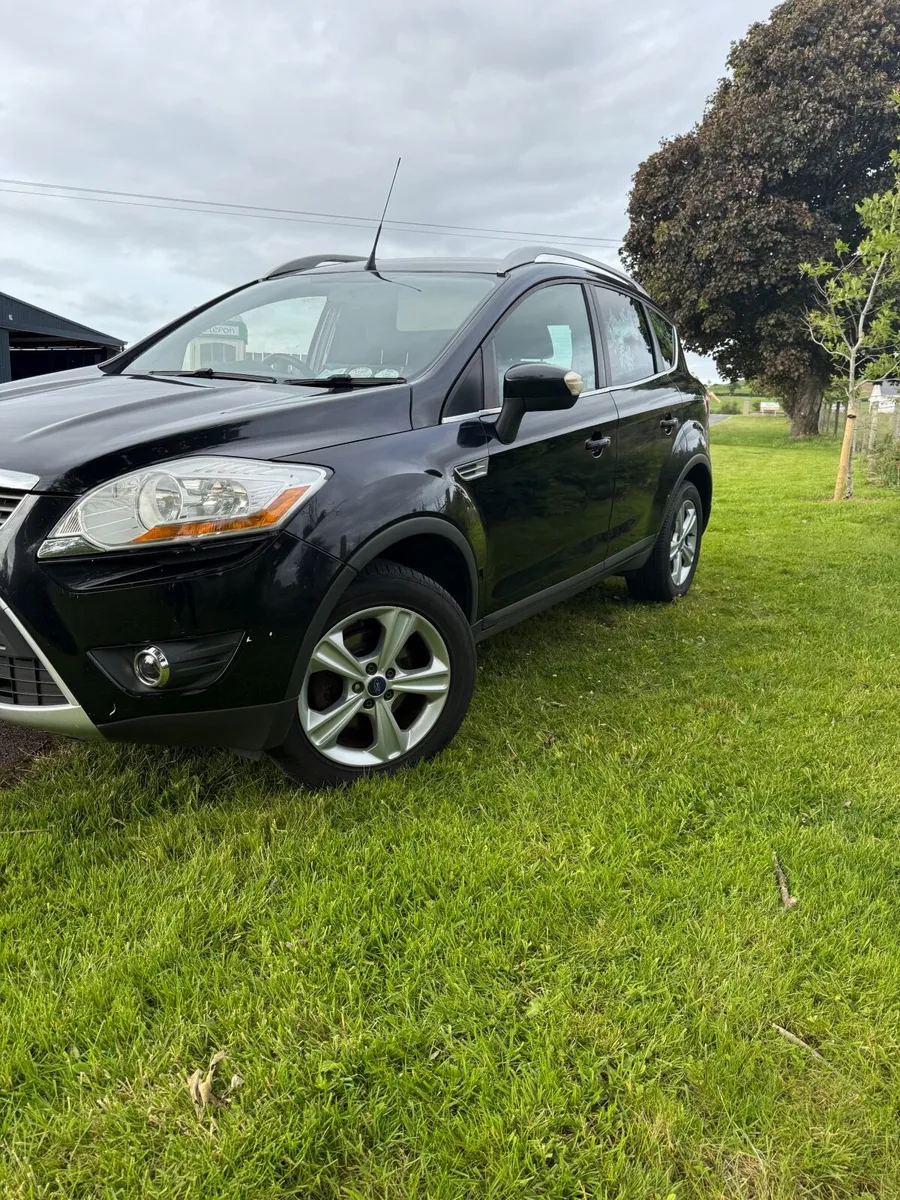Ford Kuga 2010 - Image 1