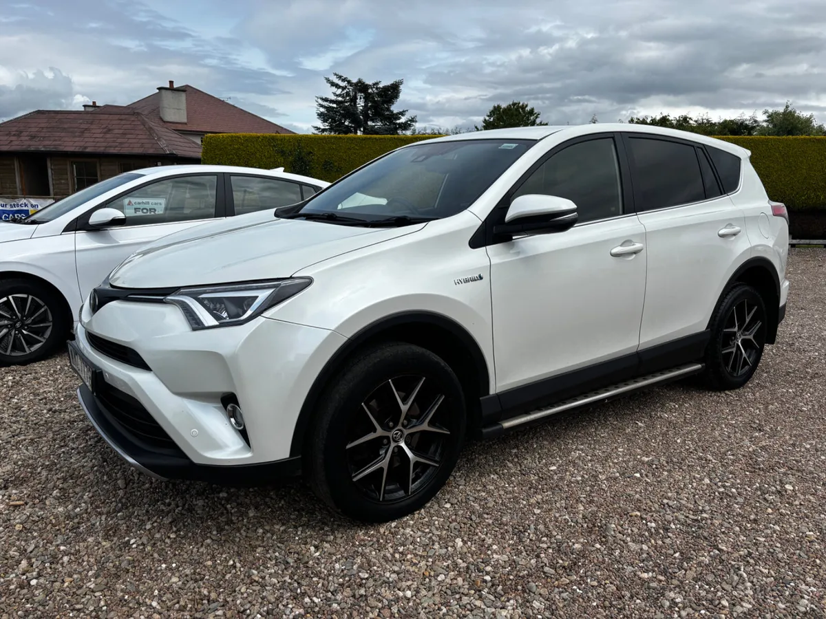 Toyota RAV4 2.5 VVT-i Hybrid Icon TSS 5dr CVT 2017 - Image 3