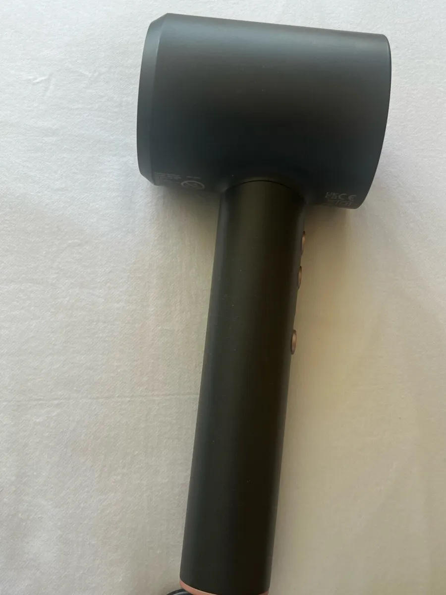 Hairdryer - Image 3