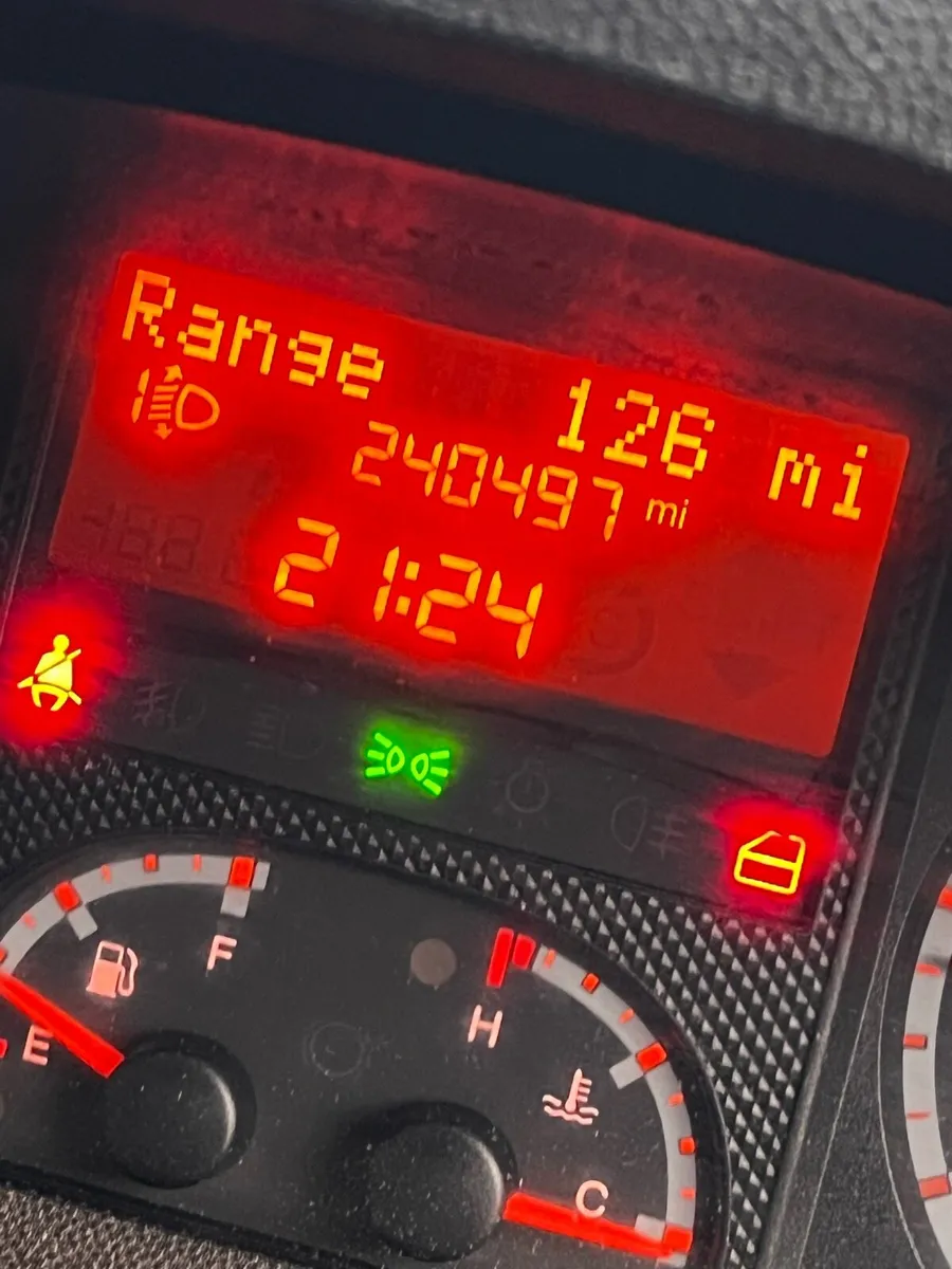 2012 Citreon Relay  last price drop or I’ll keep i - Image 3