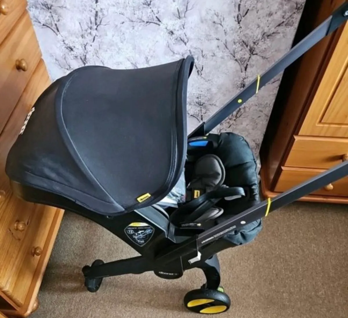 DOONA Car seat Stroller Expires 2030 Brand New - Image 3