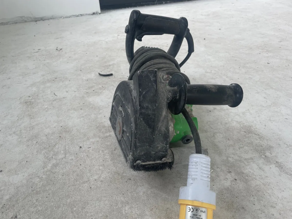 Wall Chaser 110v - Image 3