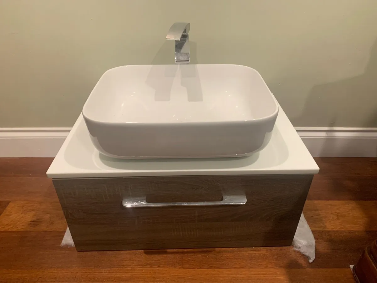 Bathroom Vanity - Image 1