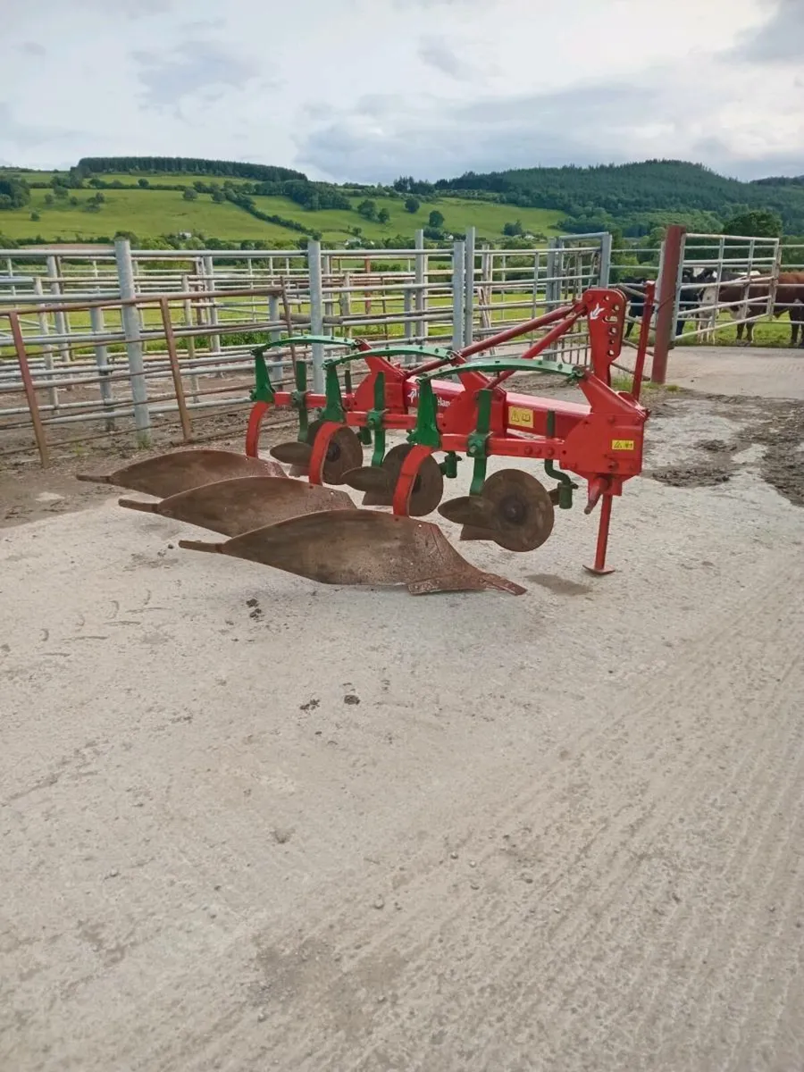 Kverneland ploughs - Image 3