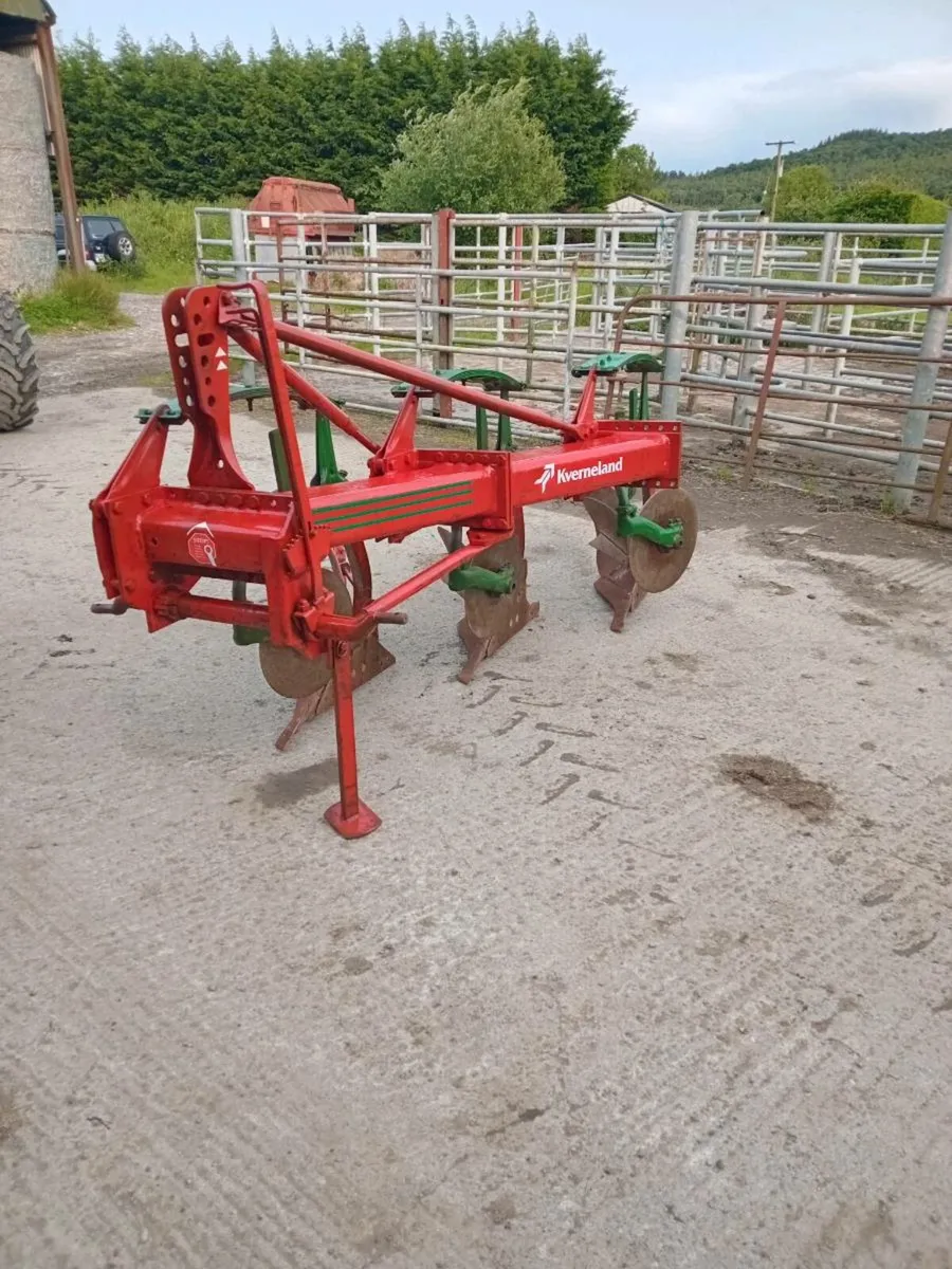 Kverneland ploughs - Image 4