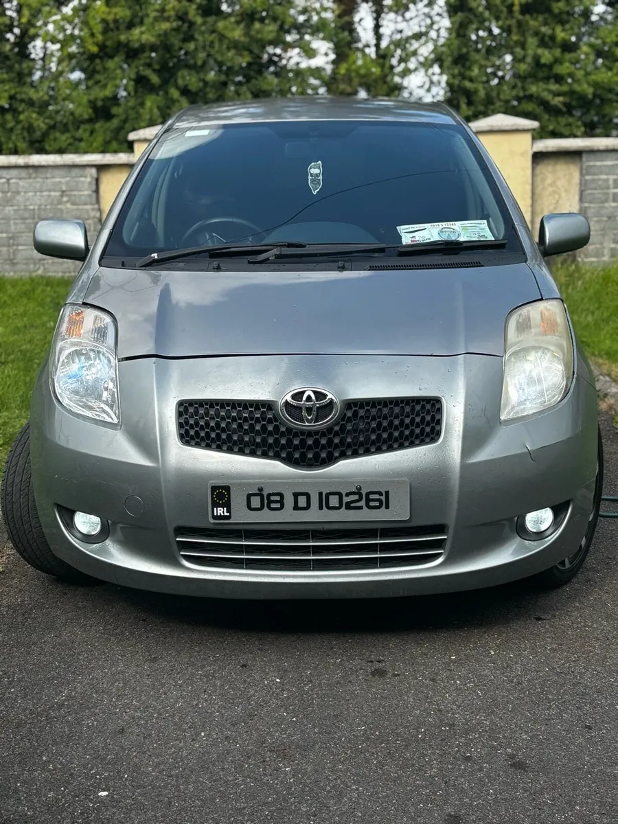 TOYOTA YARIS - Image 2
