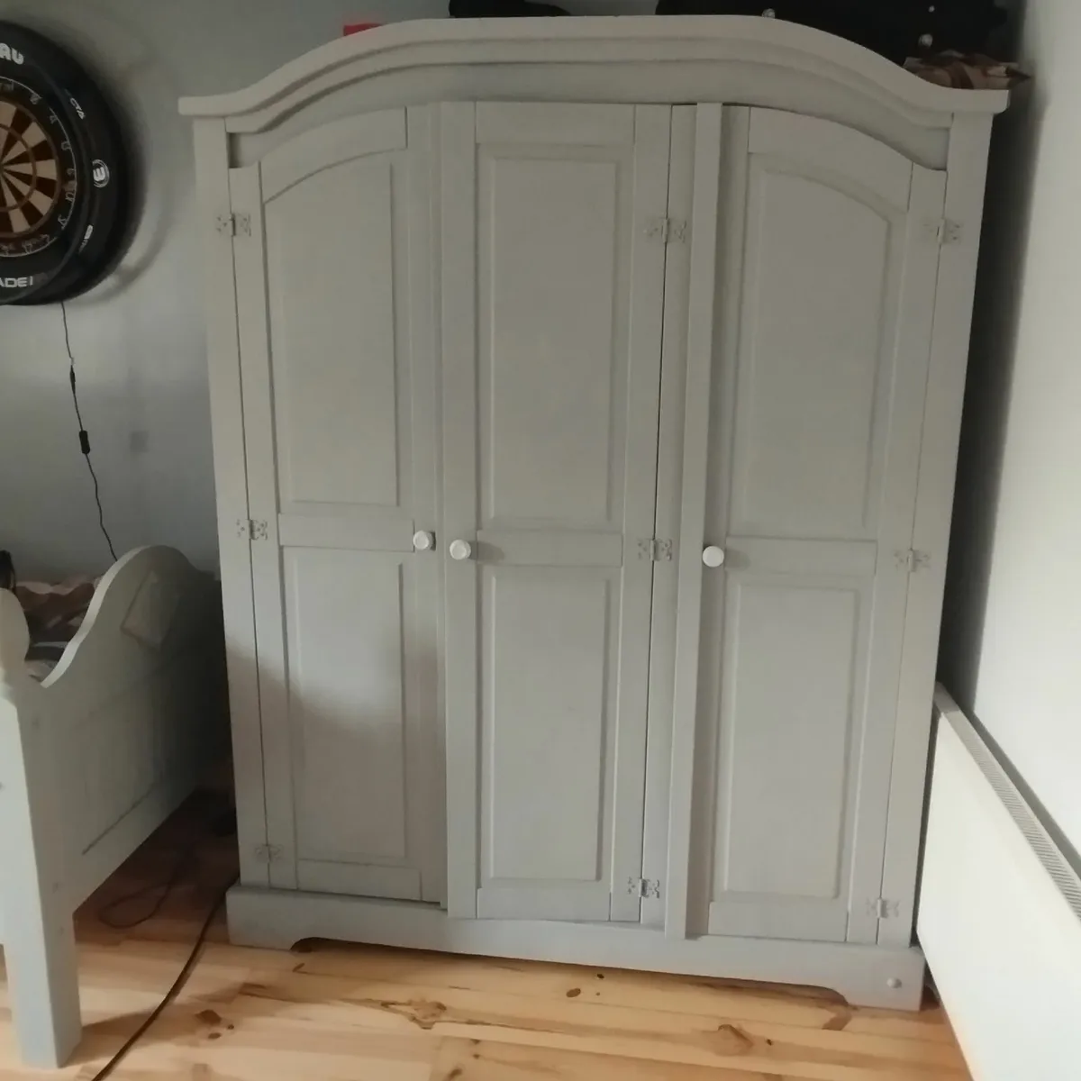 Bedroom furniture - Image 1