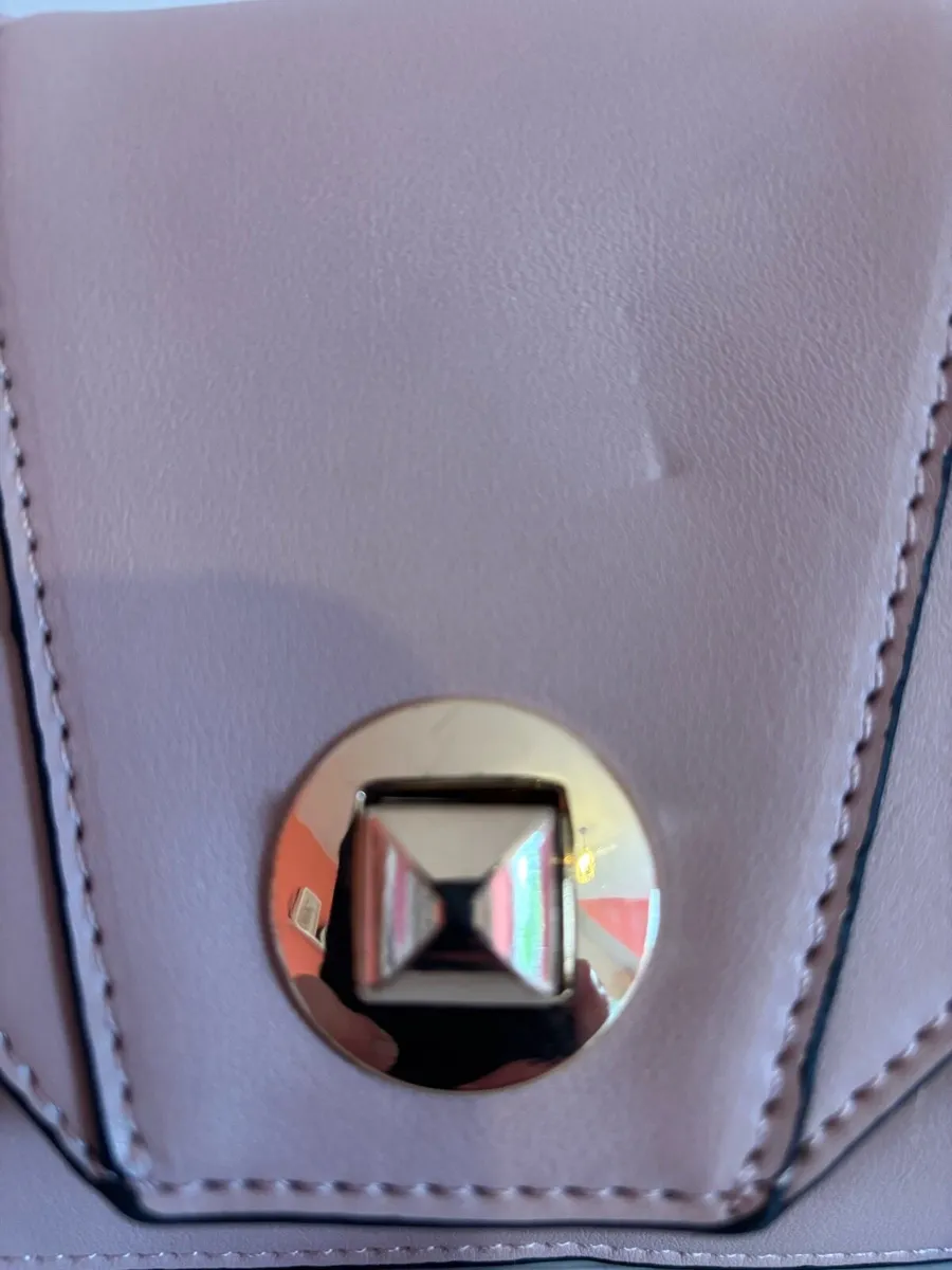 Baby pink cross body bag - Image 3