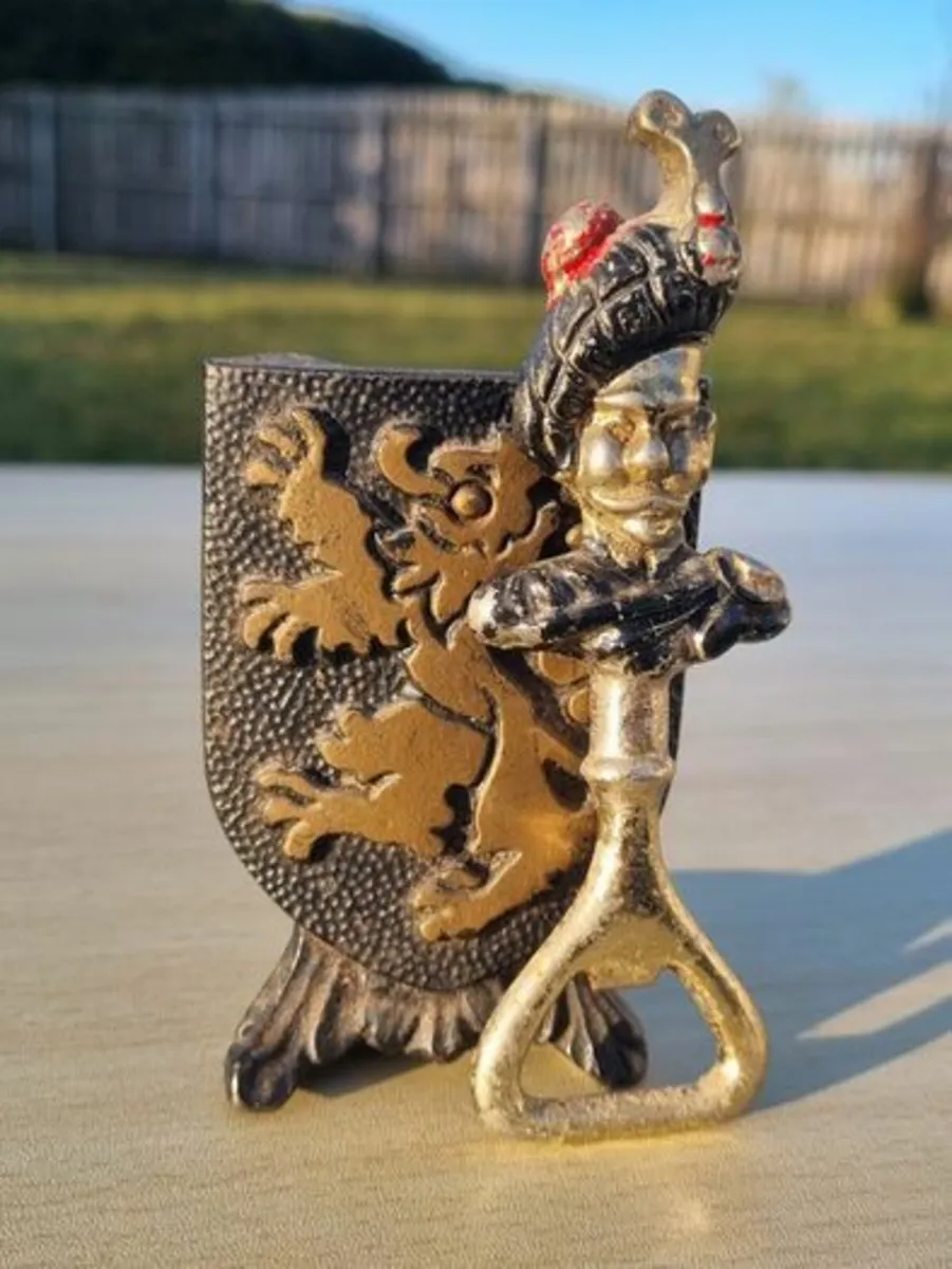 Vintage Cast Iron Scottish Guard & Shield - Image 3