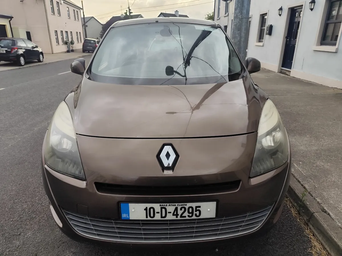 Renault Grand Scenic 2010 - Image 2