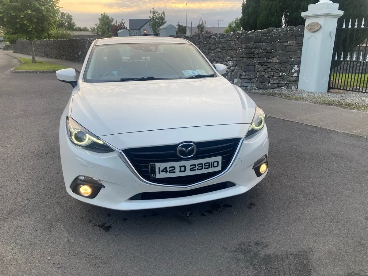 2014 MAZDA 3 Sky-Active Sport - Image 2