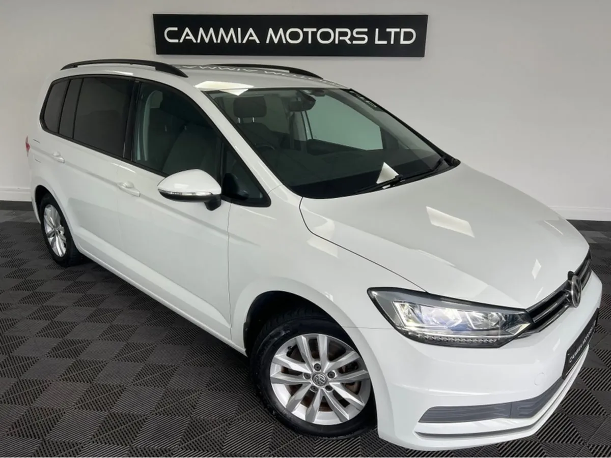 Volkswagen Touran  volkswagen Touran   low Mileag - Image 1