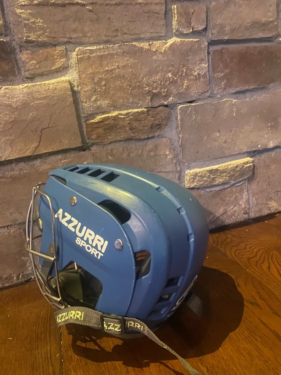 AZZURRI sport hurling helmet (medium) - Image 4