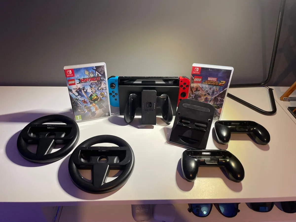 Nintendo Switch - Image 1