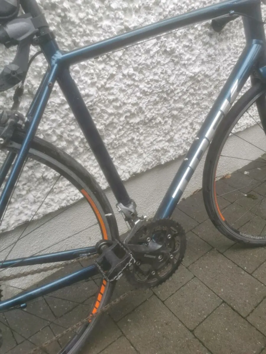 Trek Domane AL2 - Image 4