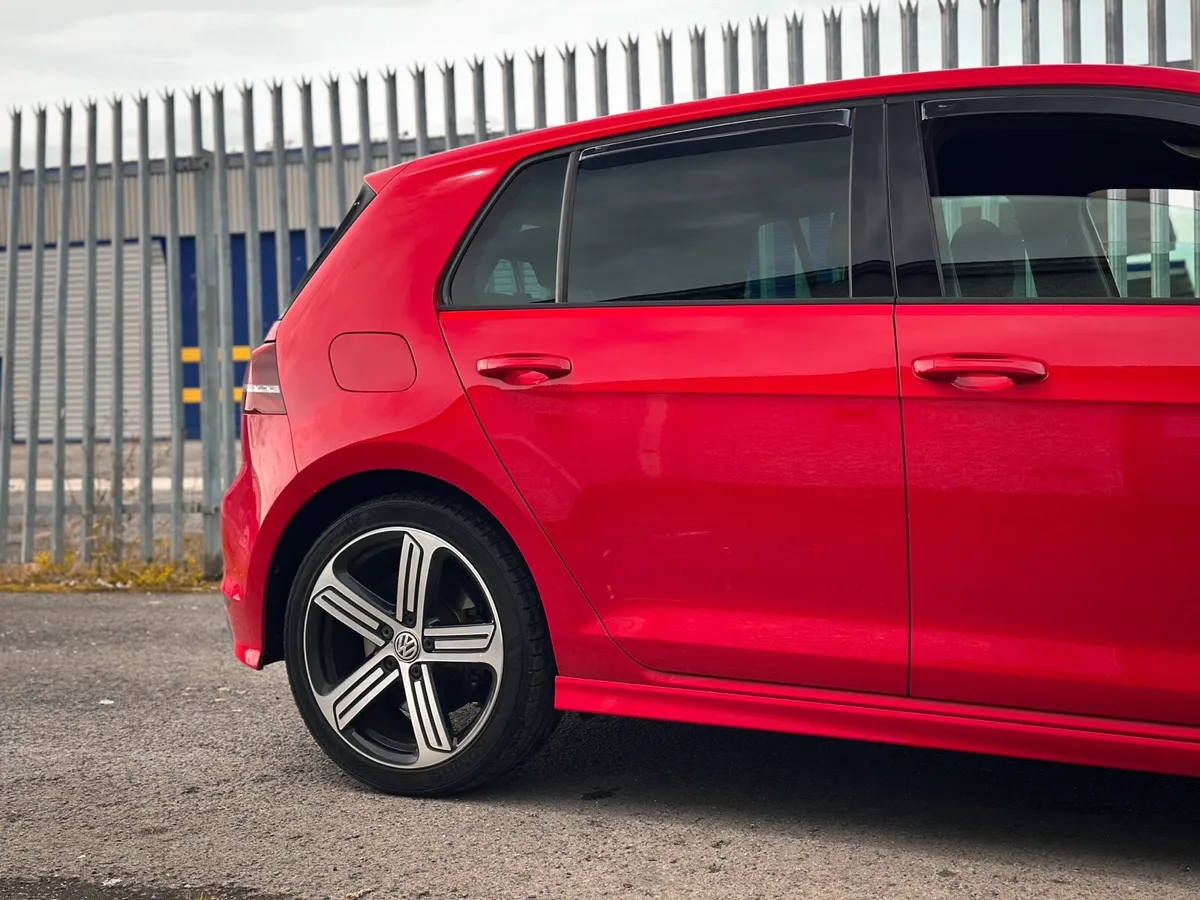 2014 Volkswagen Golf R 2.0 TSI 4DR 4 Motion - Image 4