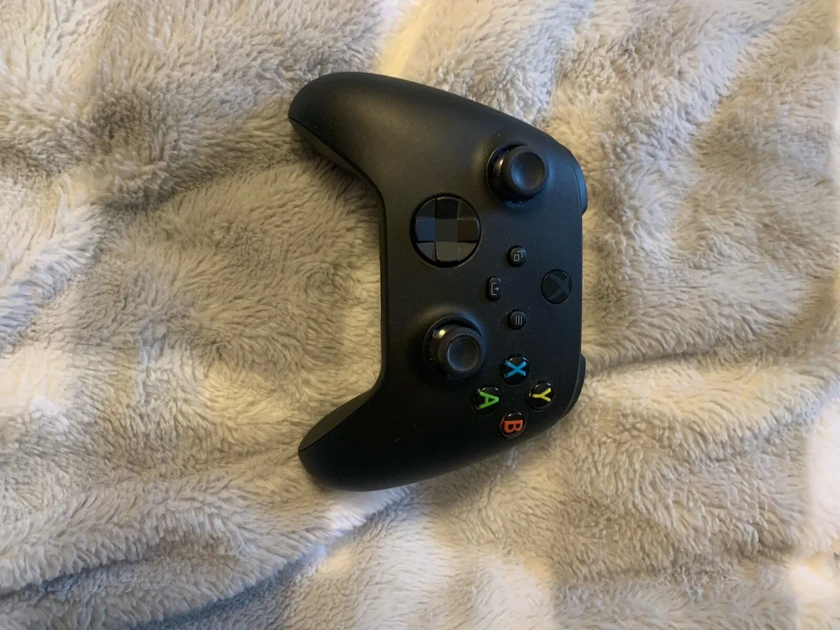 Xbox Controller (slight stick drift) - Image 1
