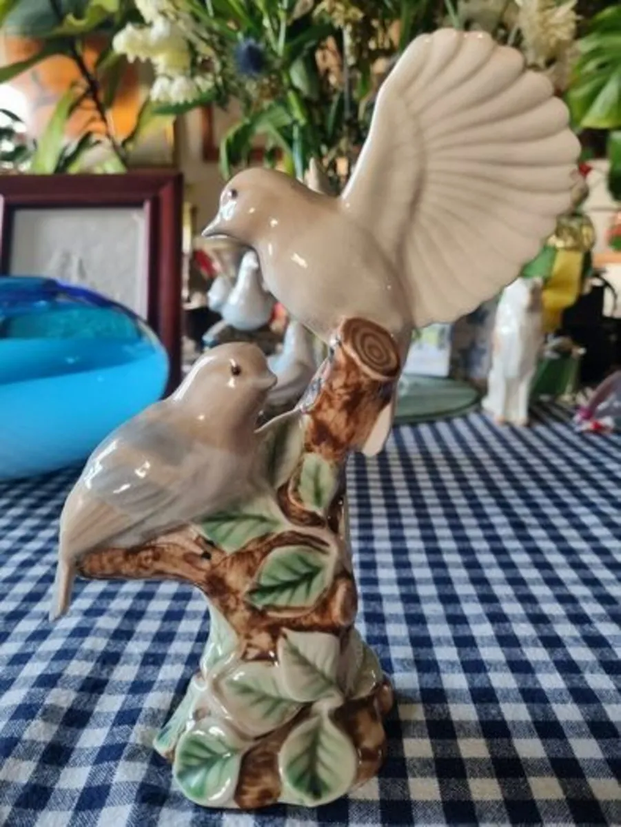 Vintage figurine of two birds - Image 4