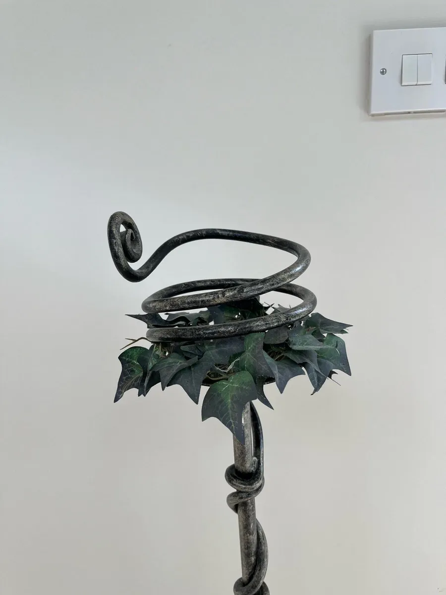 Ornate indoor/outdoor Candle Holder - Image 4