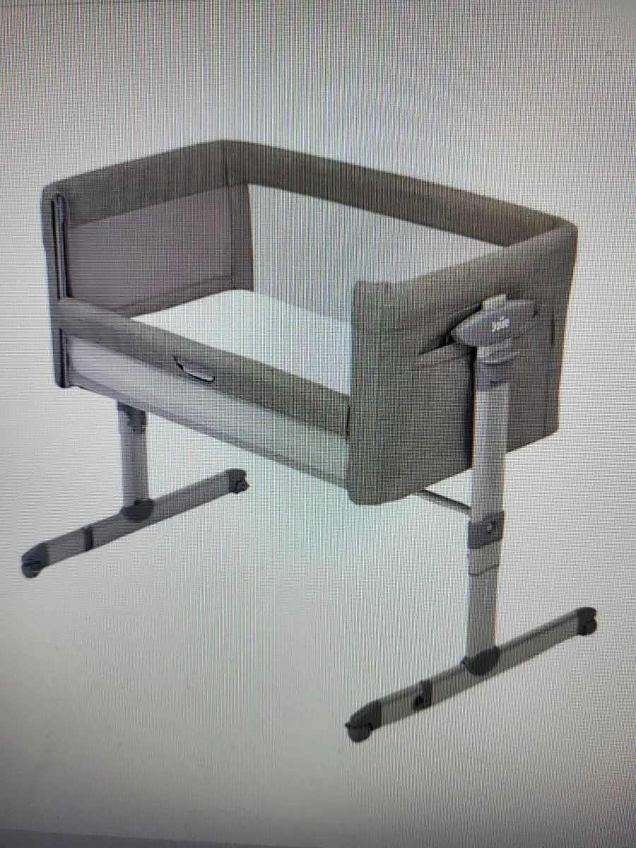 Joie Roomie glide Baby Cradle