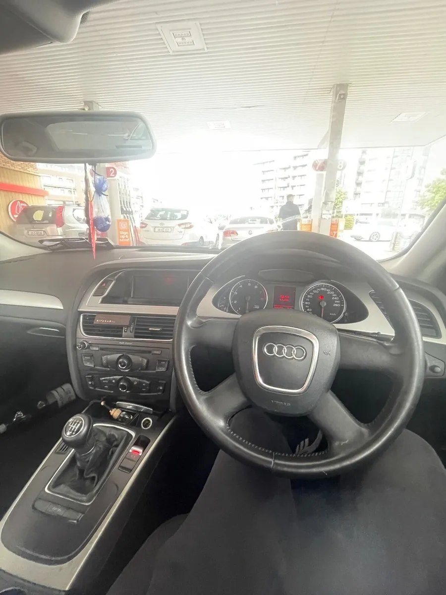 Audi A4 2009 - Image 1