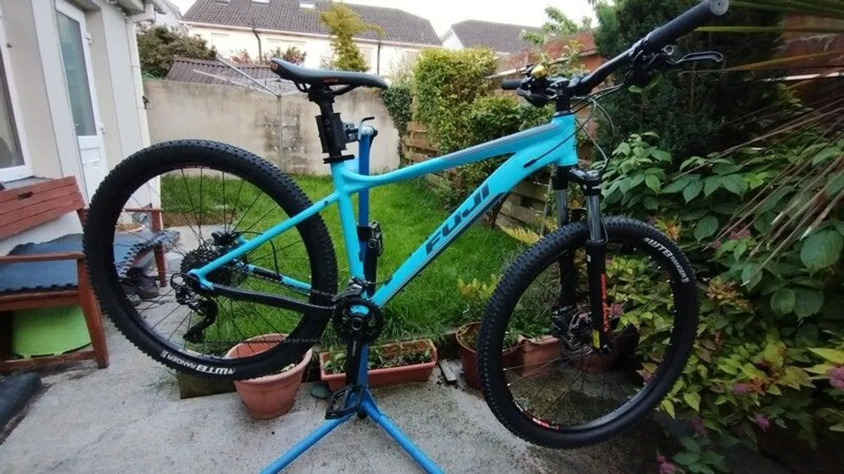 Fuji Nevada 2.0 Size M - Image 1