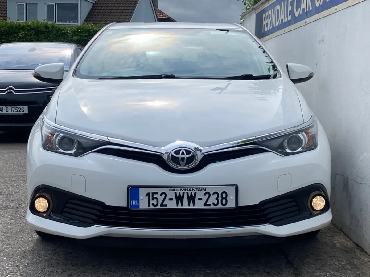 Toyota Auris 1.4 Dsl Full Toyota History - Image 2