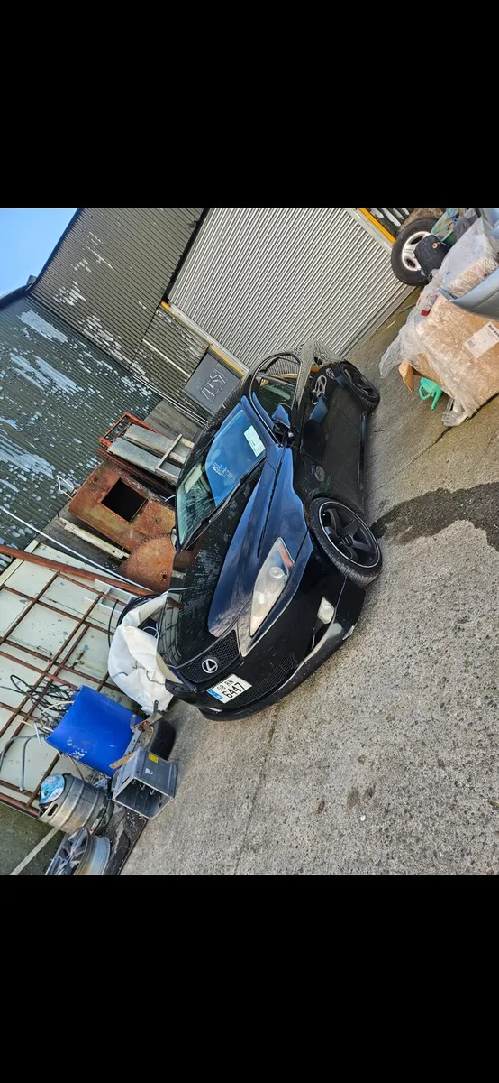 Lexus 220d - Image 3