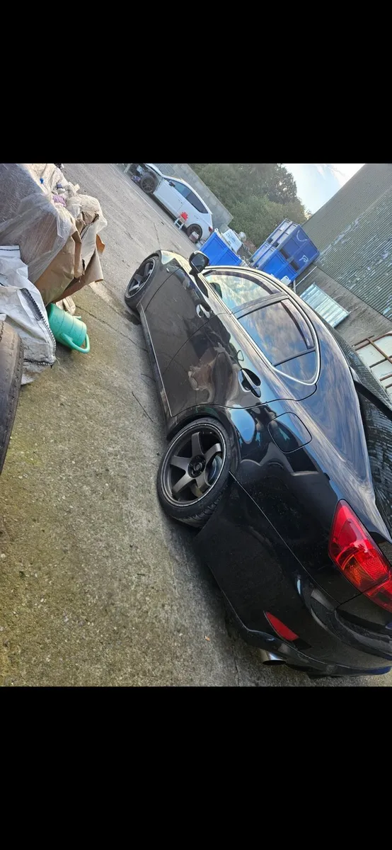 Lexus 220d - Image 1