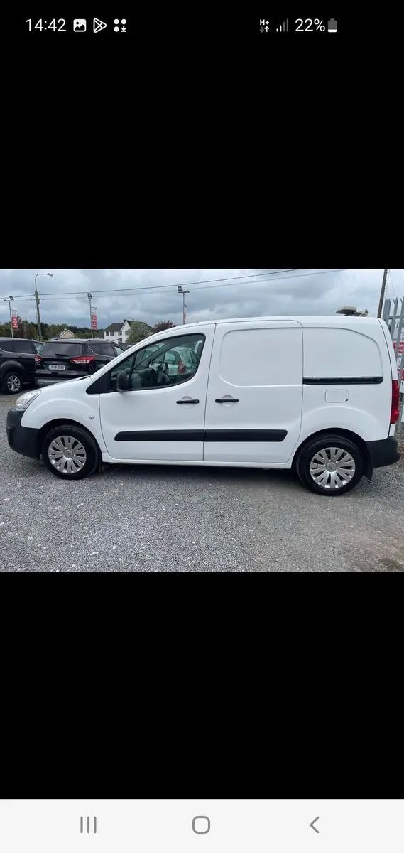 Citroen berlingo only 185k kilometres - Image 2