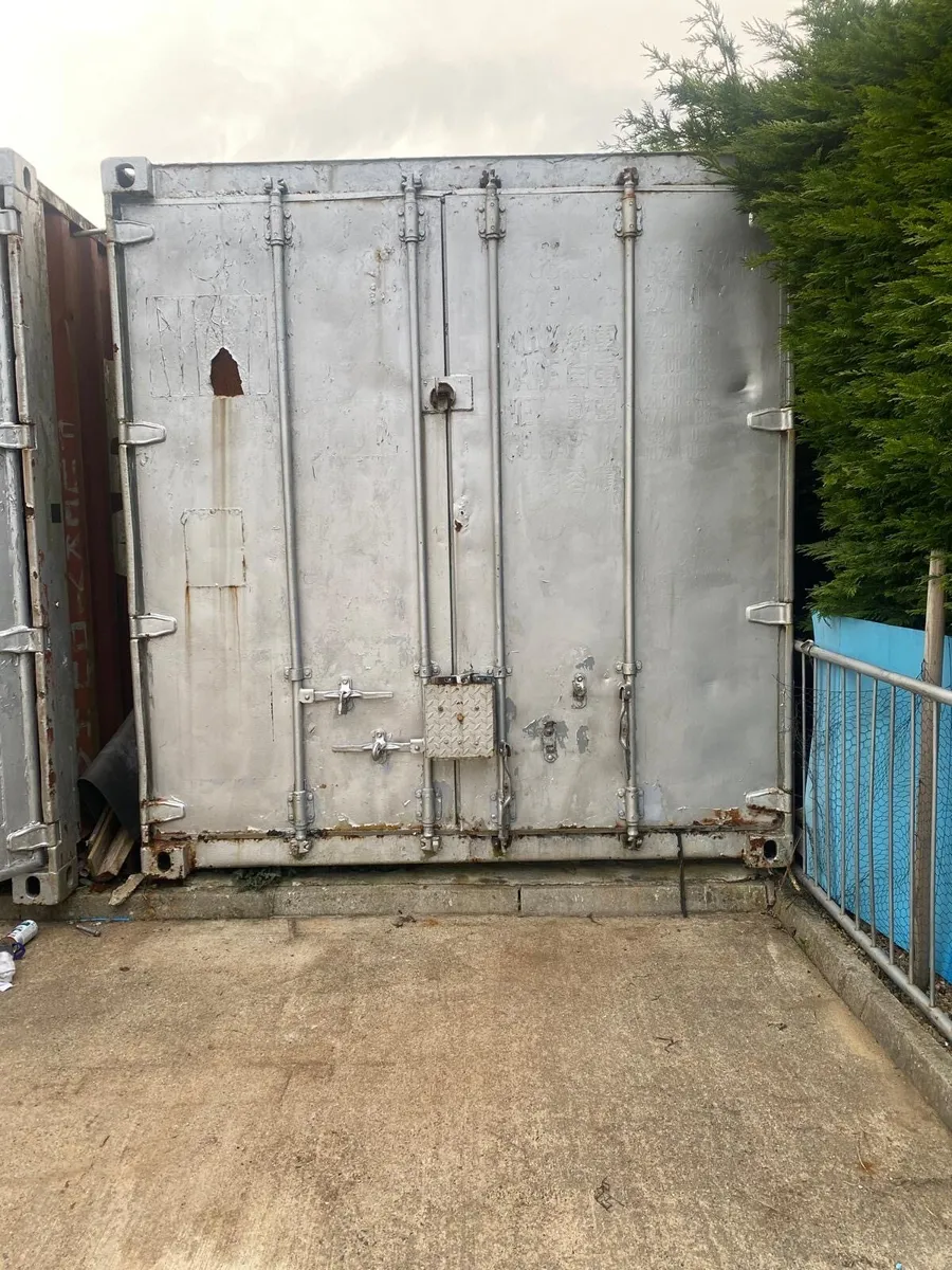 20 ft Shipping Container - Image 1