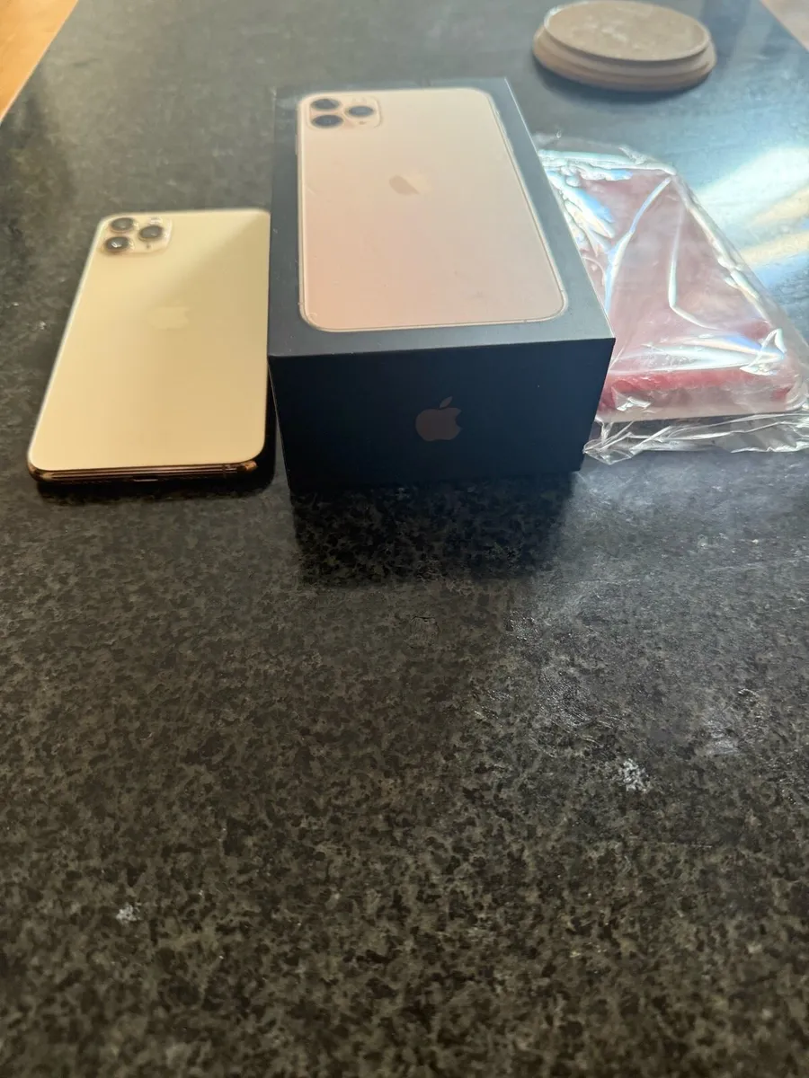 iPhone 11 Pro Max 256g - Image 1