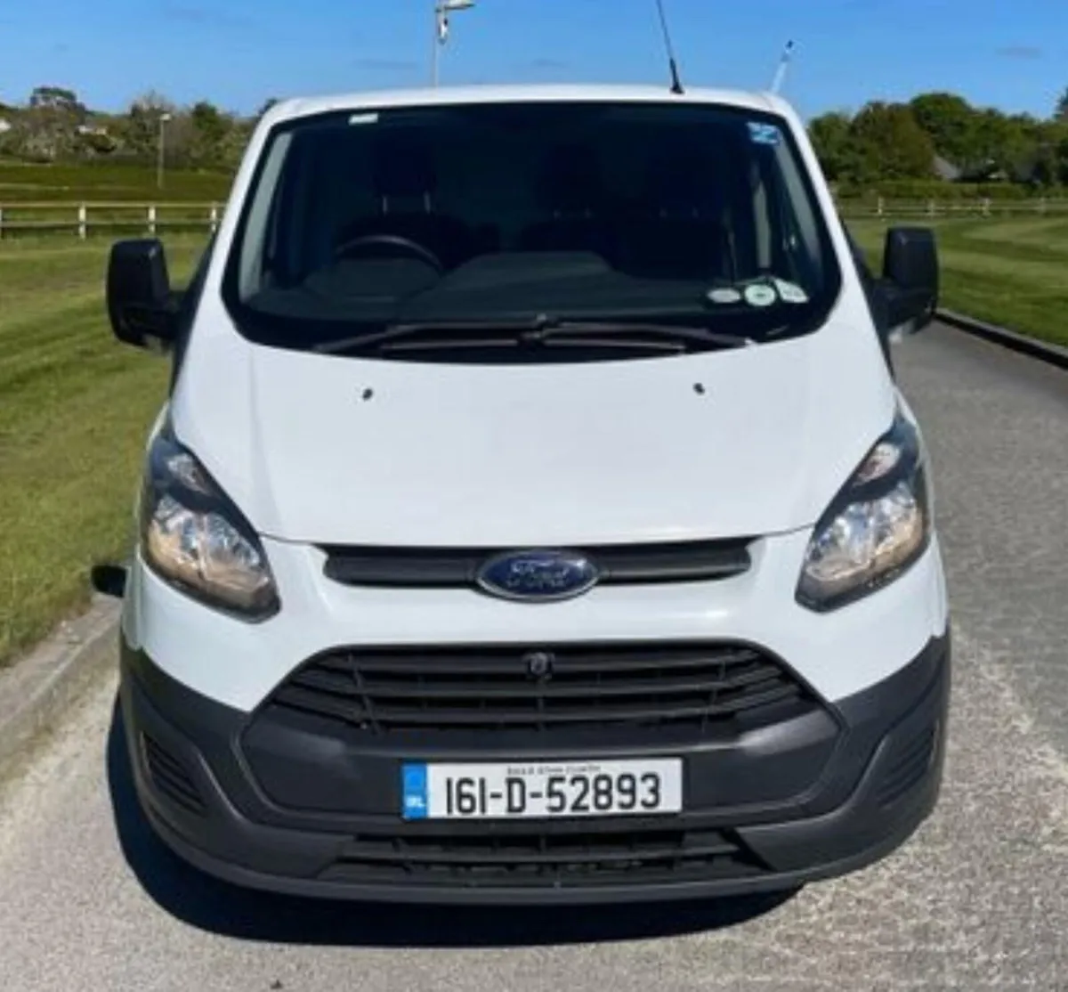 Ford Transit Custom 2016 DOE 11/25 - Image 2