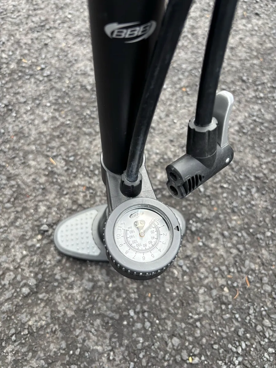 Bicycle Pump - Image 2