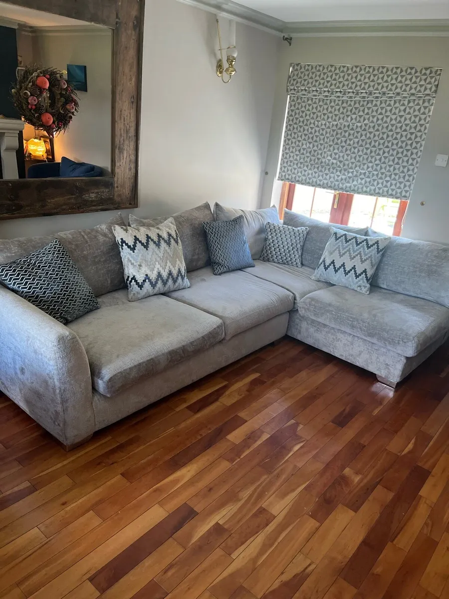 Casey’s Corner Sofa with Swivel Chair - Image 1