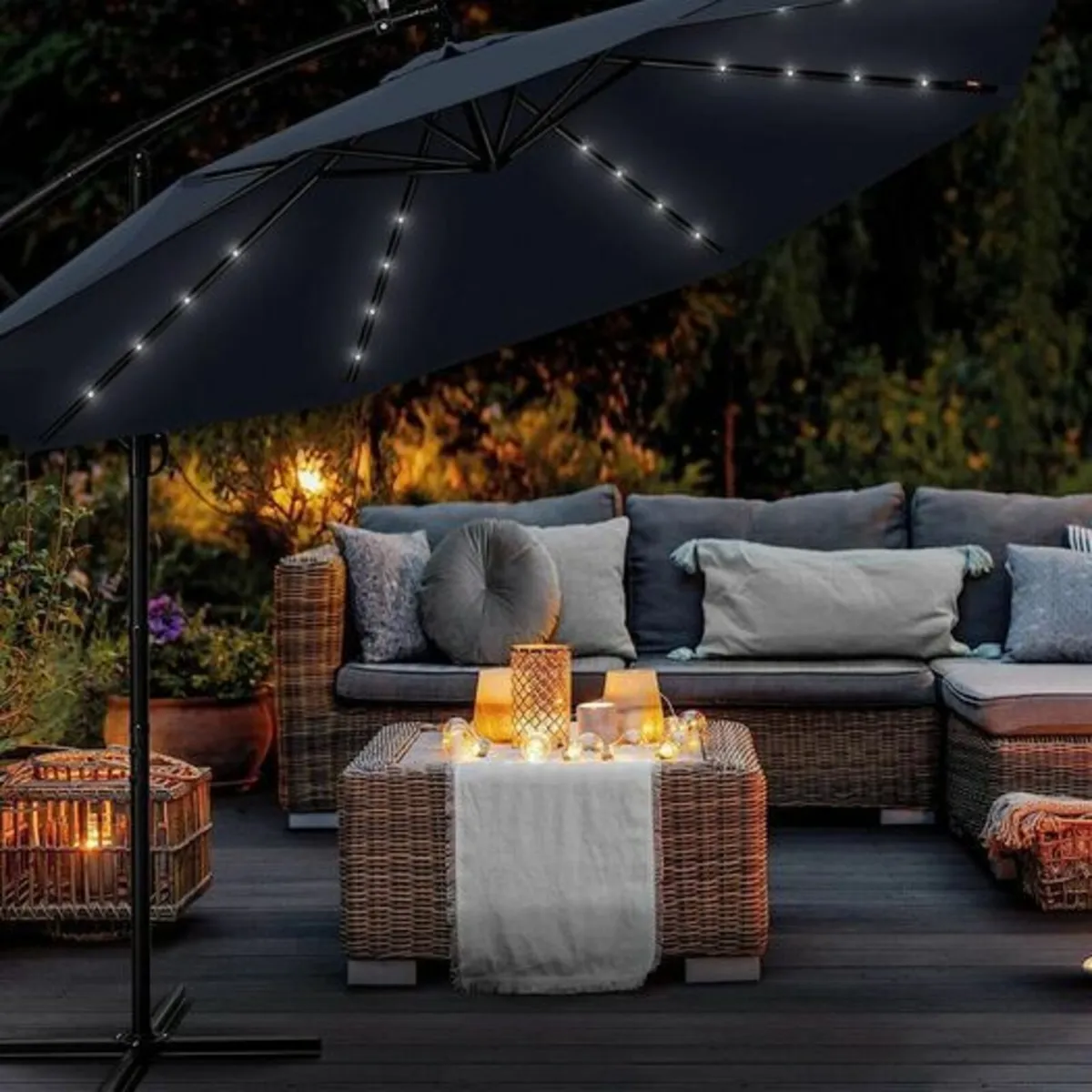 LED Solar Cantilever Parasol, Diameter 300 cm, Sun - Image 3