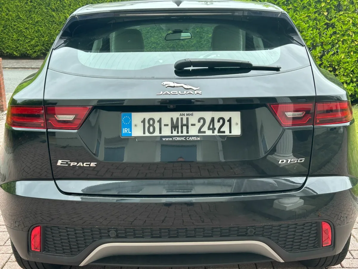 Jaguar E-Pace 2018 - Image 4