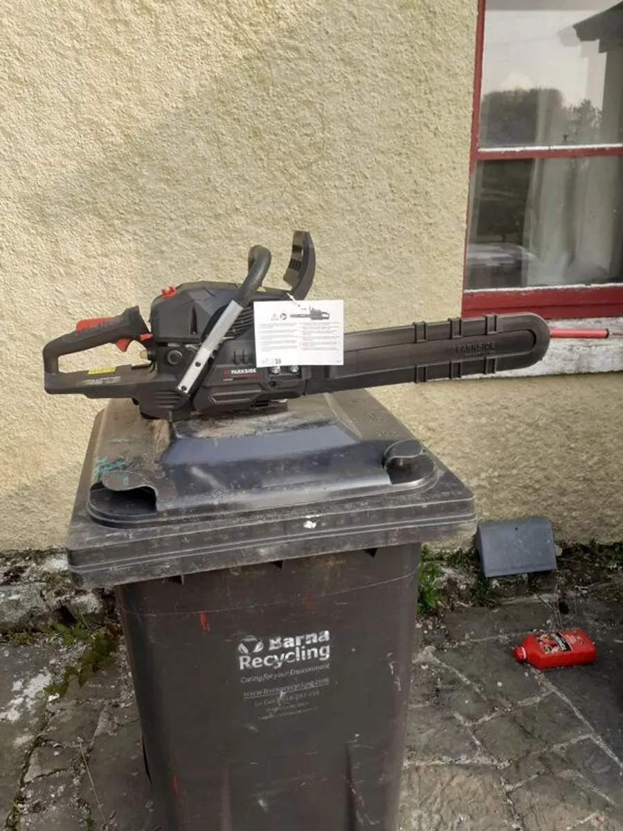 Chainsaw - Image 1