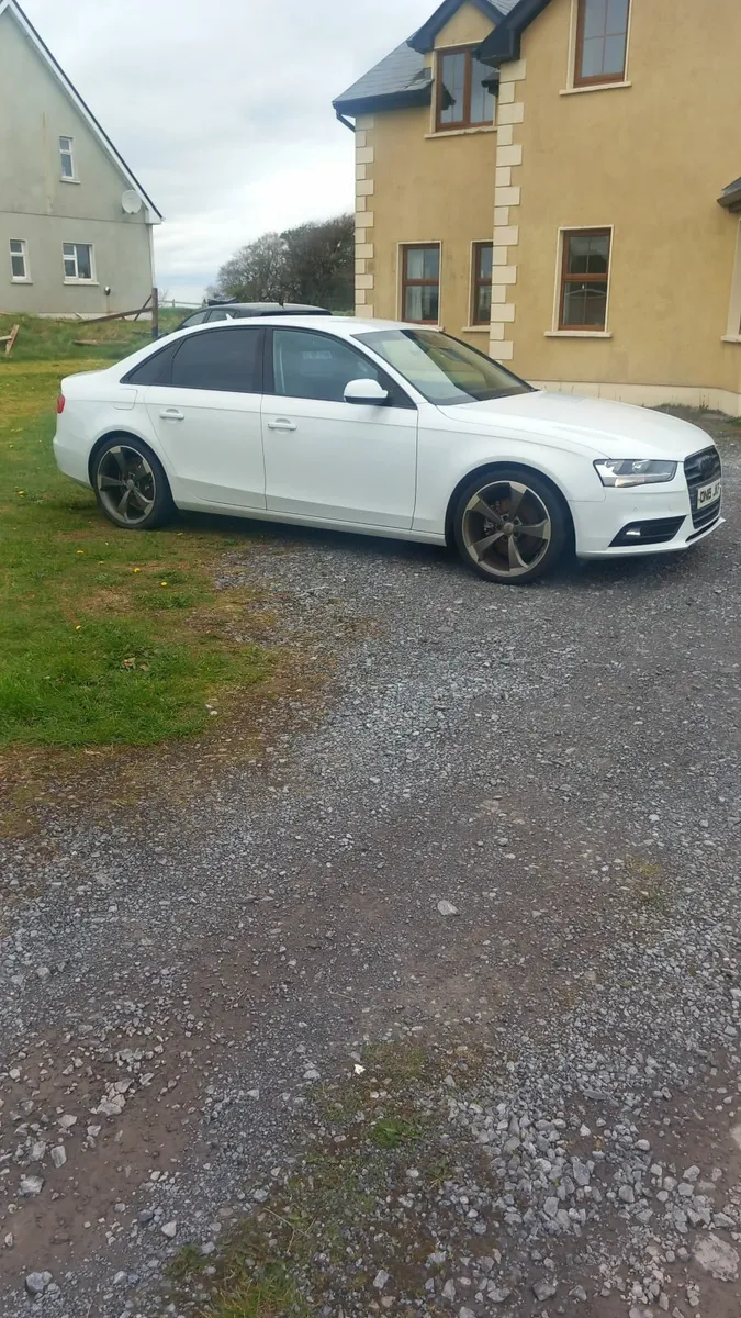 Audi A4 2015 - Image 4